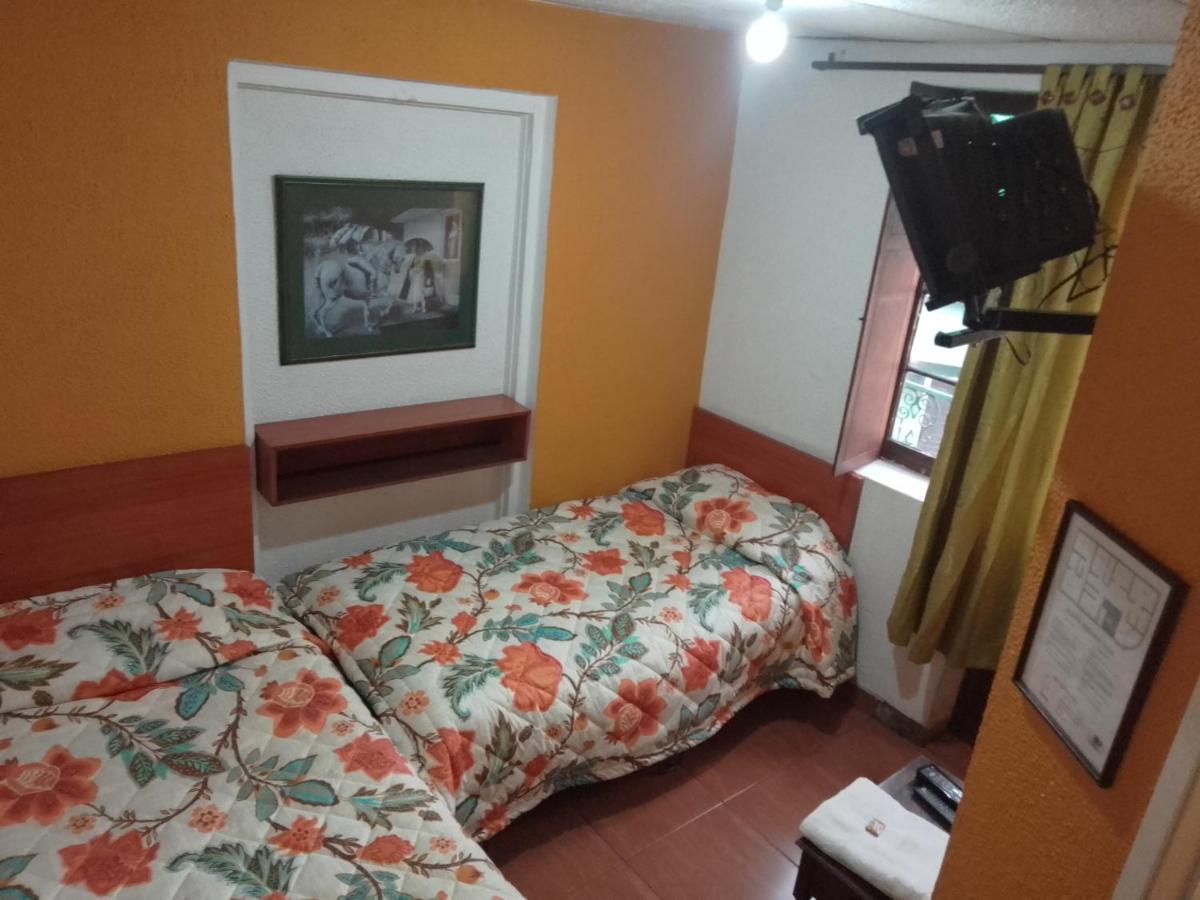 Hotel El Dorado La Candelaria Bogota Bagian luar foto